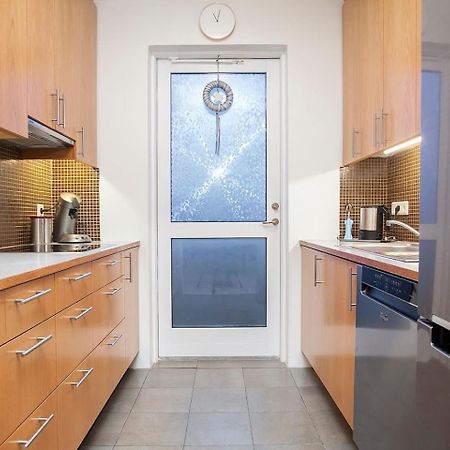 Cozy 3 Bedroom House Near The Blue Lagoon Njarthvik エクステリア 写真