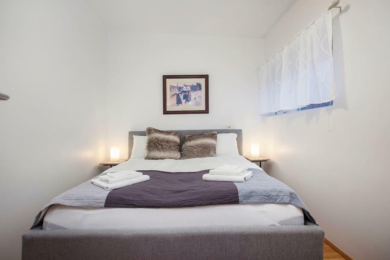 Cozy 3 Bedroom House Near The Blue Lagoon Njarthvik エクステリア 写真